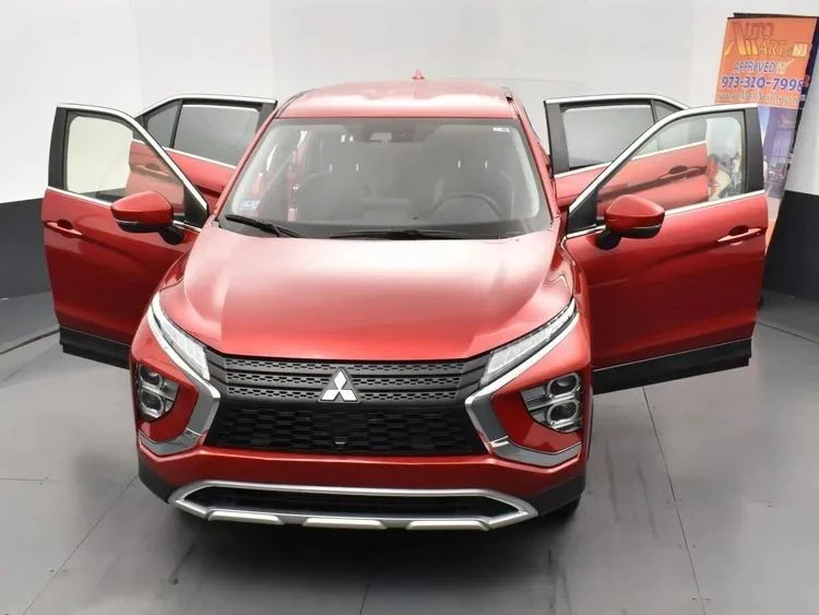 2024 Mitsubishi Eclipse Cross - Image 10 of 12