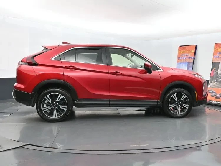 2024 Mitsubishi Eclipse Cross - Image 4 of 12