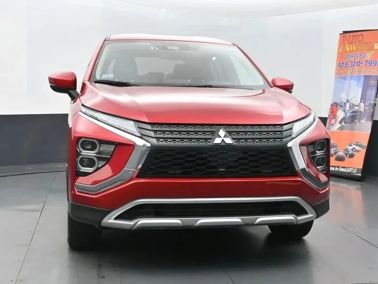 2024 Mitsubishi Eclipse Cross - Image 3 of 12
