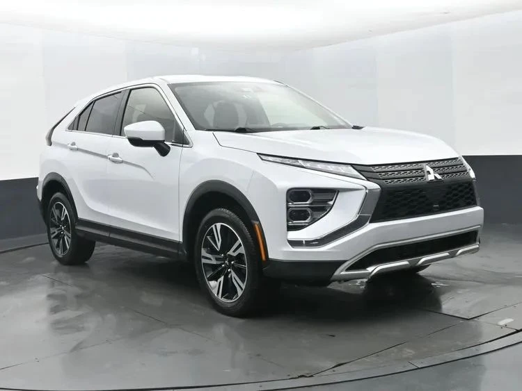 2024 Mitsubishi Eclipse Cross - Image 2 of 12