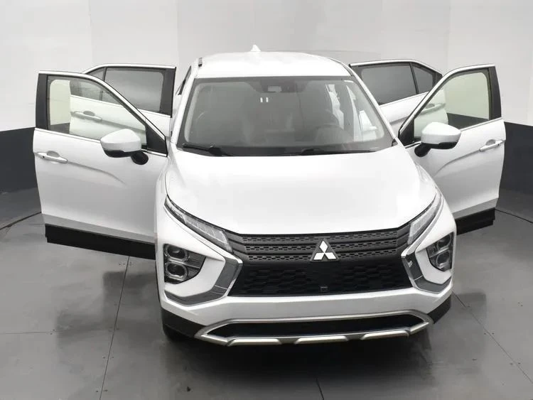 2024 Mitsubishi Eclipse Cross - Image 10 of 12