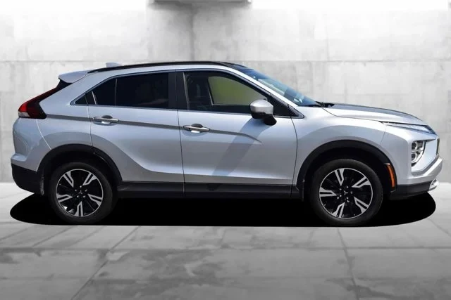 2024 Mitsubishi Eclipse Cross - Image 4 of 5