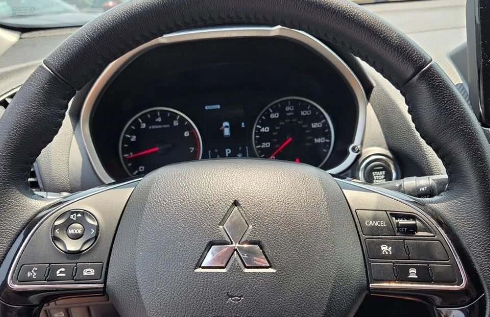 2024 Mitsubishi Eclipse Cross - Image 8 of 12