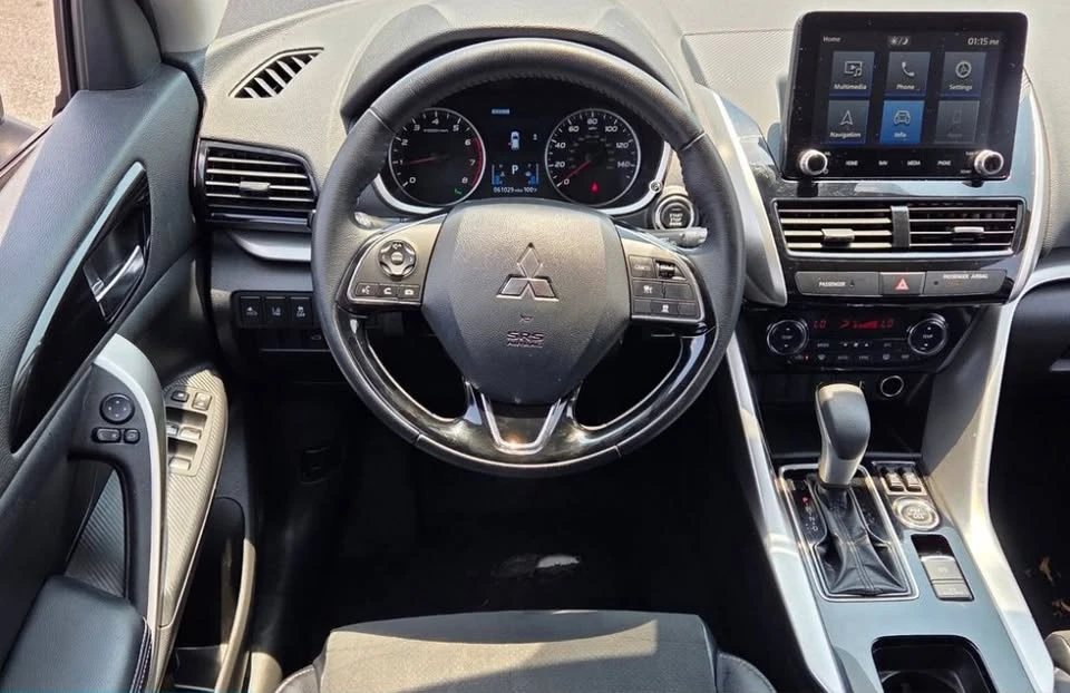 2024 Mitsubishi Eclipse Cross - Image 2 of 12