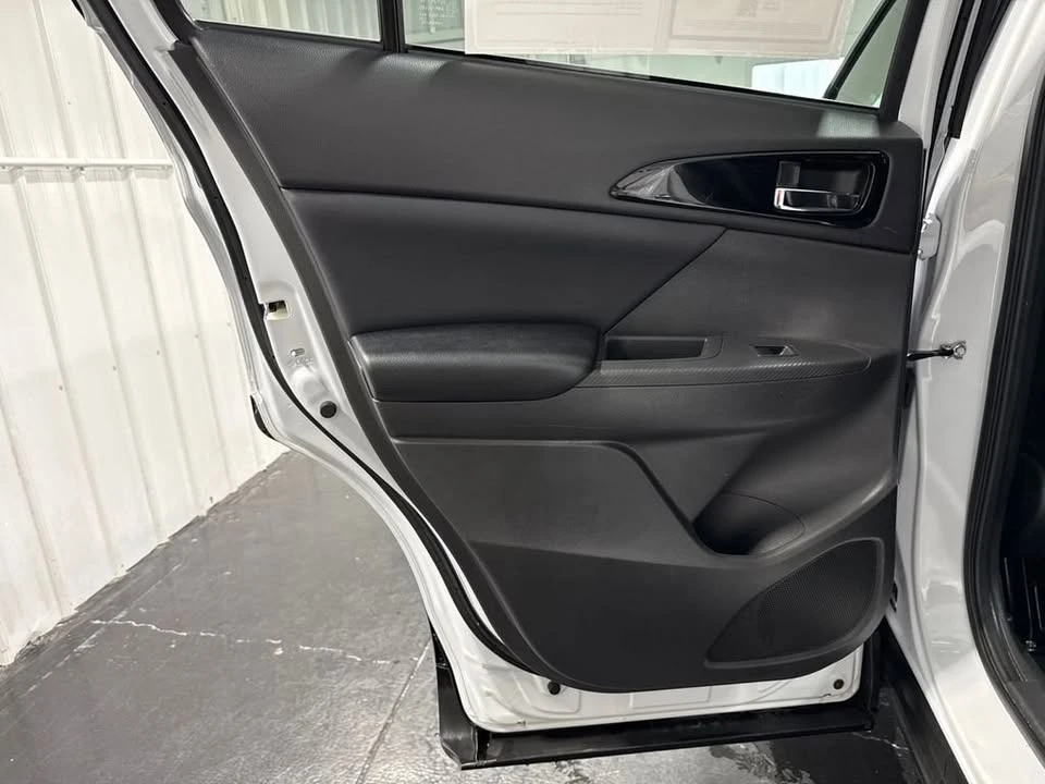 2024 Mitsubishi Eclipse Cross - Image 16 of 20