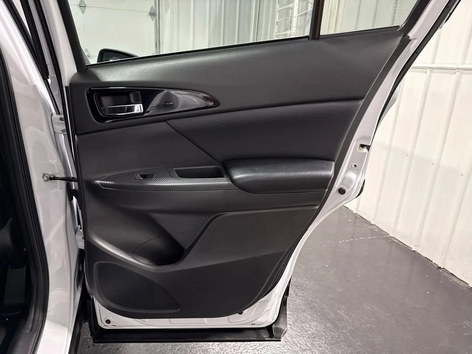 2024 Mitsubishi Eclipse Cross - Image 13 of 20