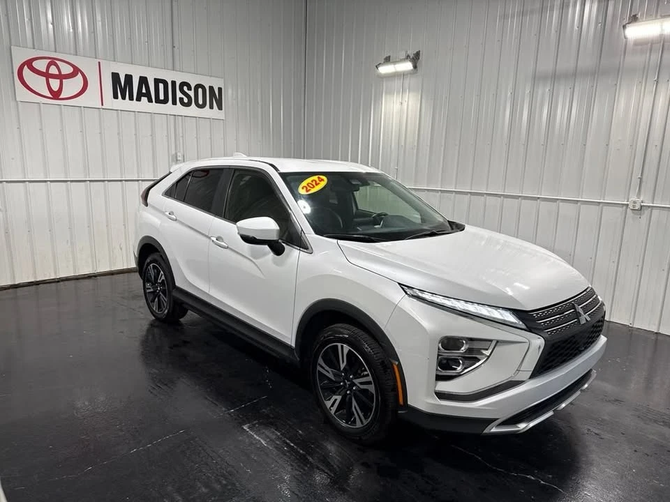 2024 Mitsubishi Eclipse Cross - Image 4 of 20