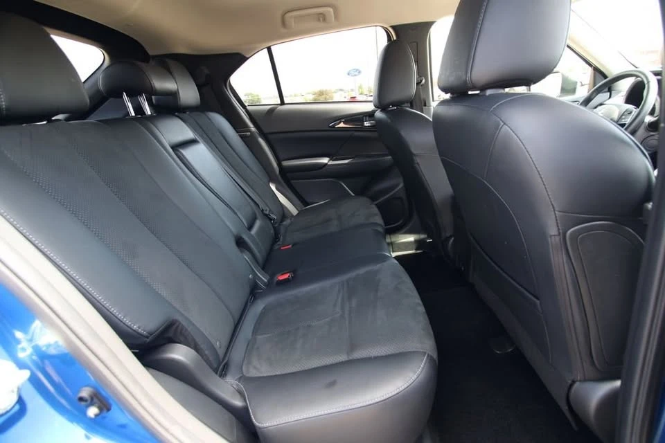 2024 Mitsubishi Eclipse Cross - Image 9 of 20