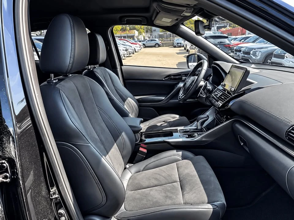 2024 Mitsubishi Eclipse Cross - Image 8 of 10