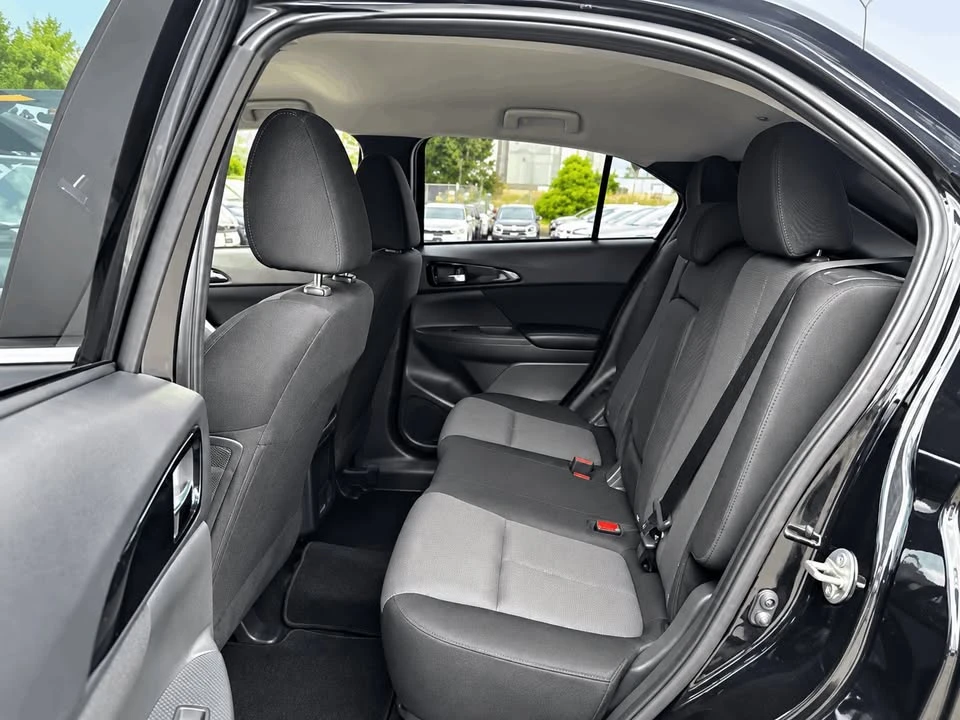 2024 Mitsubishi Eclipse Cross - Image 9 of 10