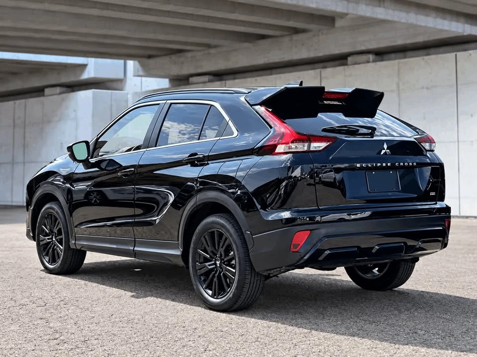 2024 Mitsubishi Eclipse Cross - Image 2 of 10