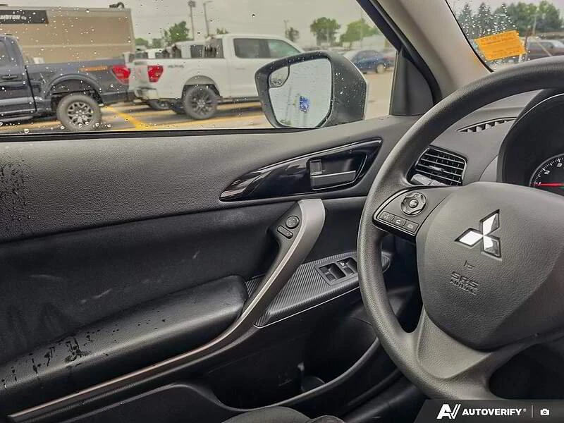 2024 Mitsubishi Eclipse Cross - Image 12 of 17