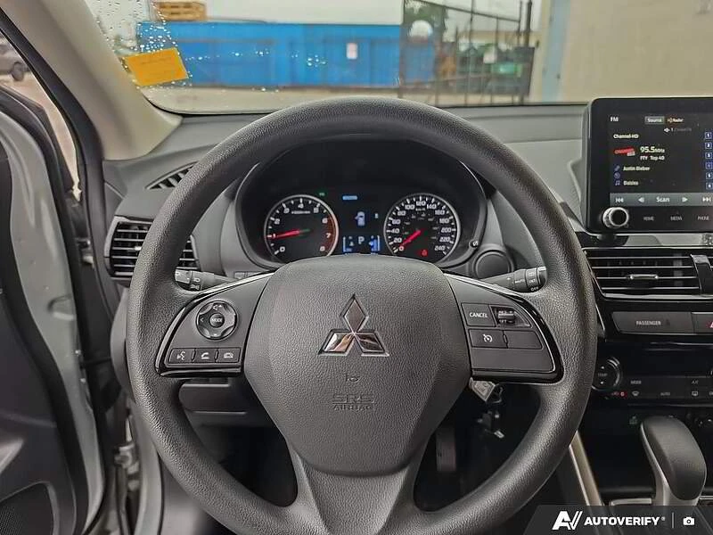 2024 Mitsubishi Eclipse Cross - Image 9 of 17