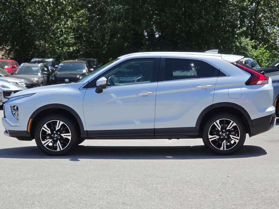 2024 Mitsubishi Eclipse Cross - Image 2 of 20