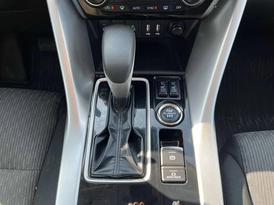 2024 Mitsubishi Eclipse Cross - Image 9 of 12