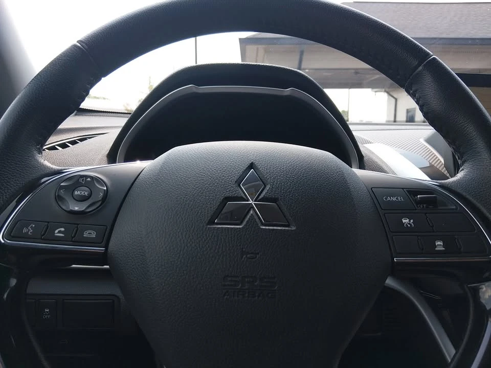 2024 Mitsubishi Eclipse Cross - Image 9 of 12