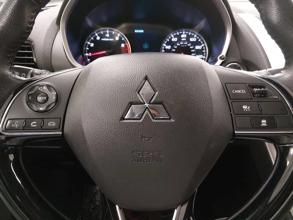2024 Mitsubishi Eclipse Cross - Image 9 of 12