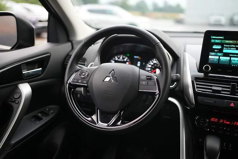 2024 Mitsubishi Eclipse Cross - Image 8 of 12