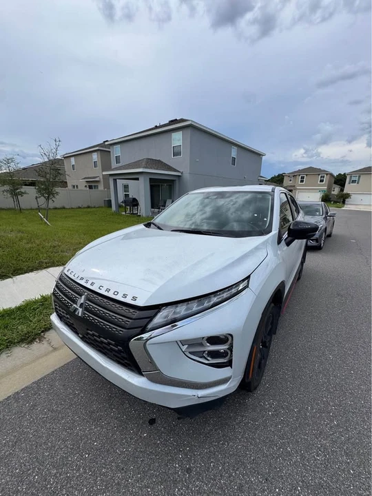 2024 Mitsubishi Eclipse Cross - Image 2 of 8