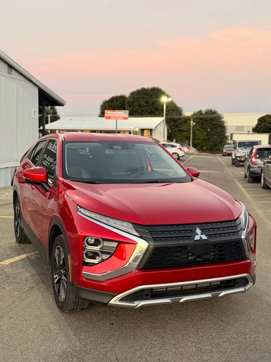 2024 Mitsubishi Eclipse Cross - Image 3 of 11