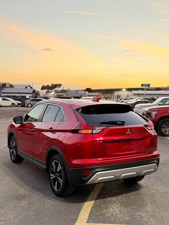 2024 Mitsubishi Eclipse Cross - Image 4 of 11