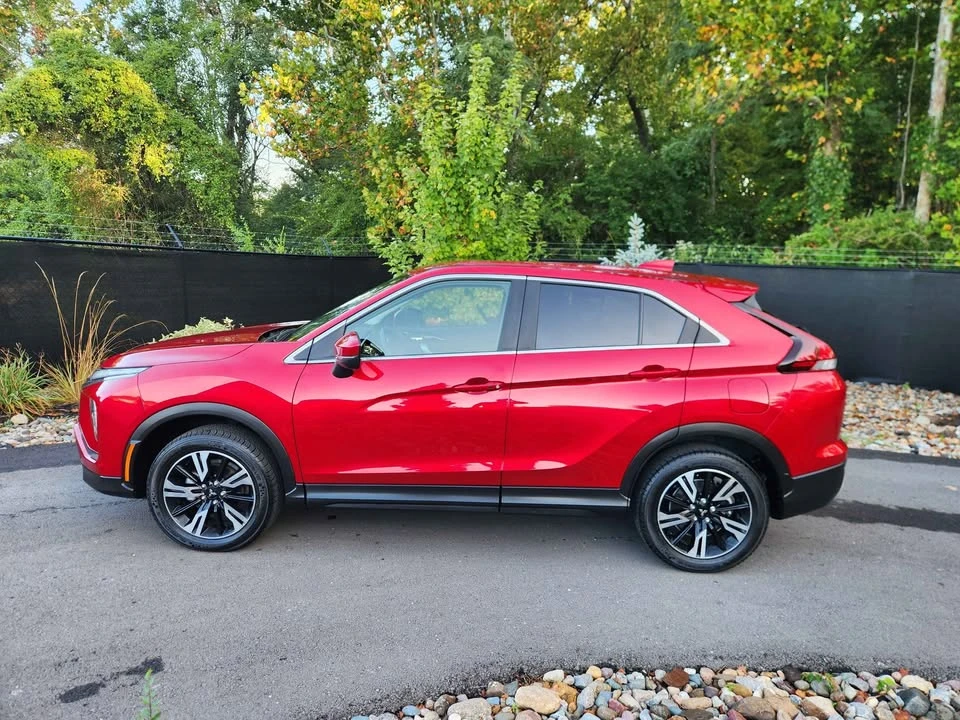 2024 Mitsubishi Eclipse Cross - Image 2 of 20