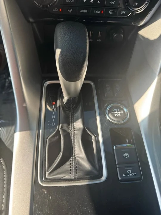 2024 Mitsubishi Eclipse Cross - Image 16 of 20