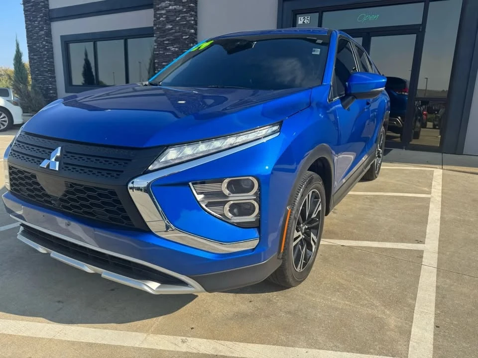 2024 Mitsubishi Eclipse Cross - Image 2 of 20