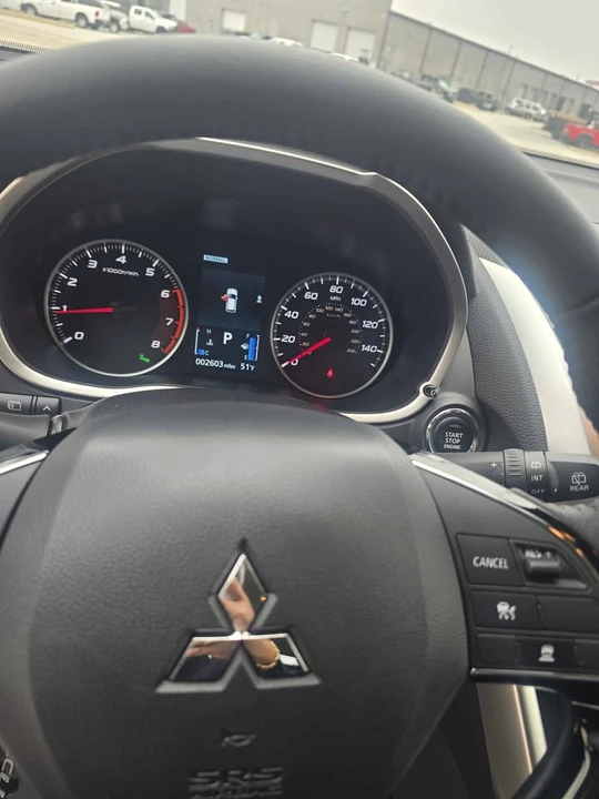 2024 Mitsubishi Eclipse Cross - Image 12 of 18