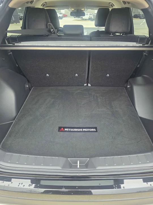 2024 Mitsubishi Eclipse Cross - Image 17 of 18