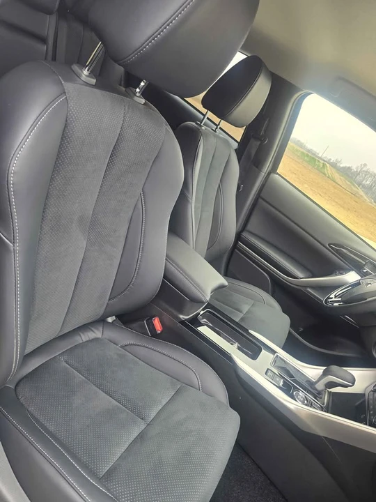 2024 Mitsubishi Eclipse Cross - Image 16 of 18