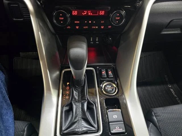 2024 Mitsubishi - Image 4 of 10