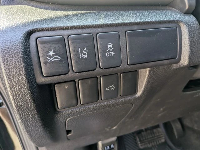 2024 Mitsubishi Eclipse Cross - Image 15 of 22