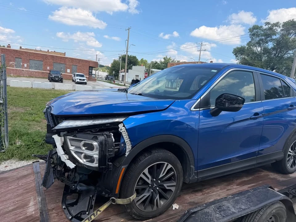 2024 Mitsubishi Eclipse Cross - Image 2 of 5