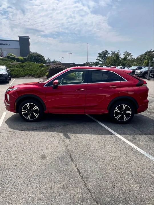 2024 Mitsubishi Eclipse Cross - Image 4 of 15