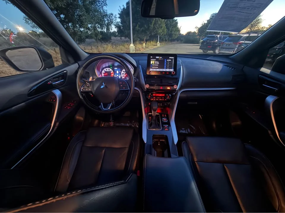 2024 Mitsubishi Eclipse Cross - Image 3 of 8