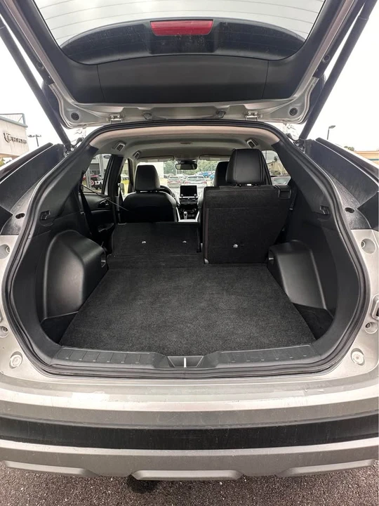 2024 Mitsubishi Eclipse Cross - Image 9 of 10