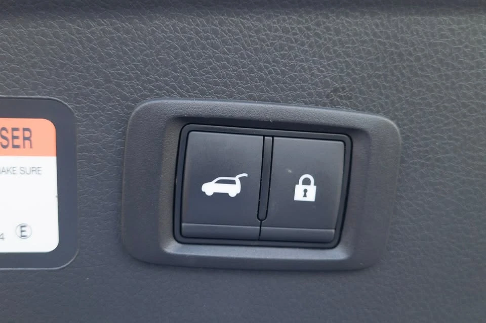 2024 Mitsubishi Eclipse Cross - Image 5 of 17