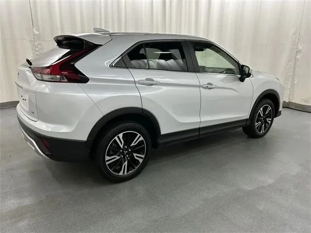 2024 Mitsubishi Eclipse Cross - Image 4 of 20