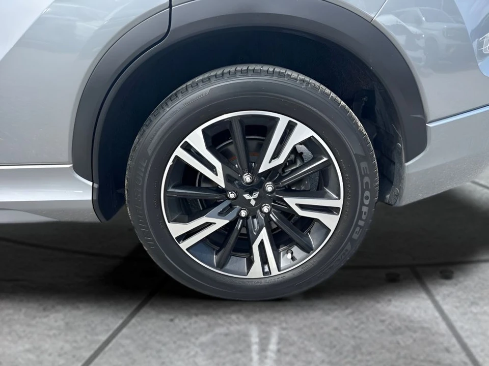 2024 Mitsubishi Eclipse Cross - Image 22 of 25