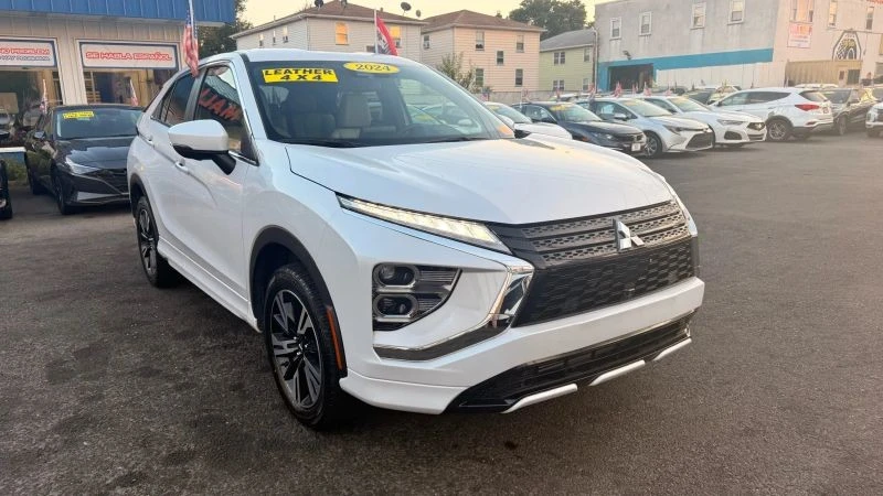 2024 Mitsubishi Eclipse Cross - Image 2 of 12