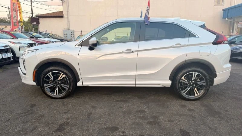2024 Mitsubishi Eclipse Cross - Image 10 of 12