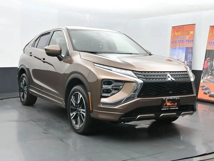 2024 Mitsubishi Eclipse Cross - Image 2 of 12