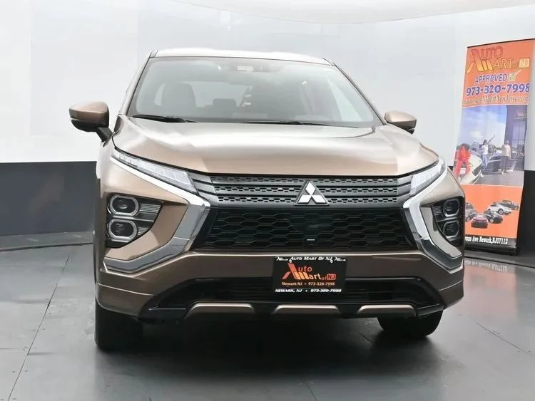 2024 Mitsubishi Eclipse Cross - Image 3 of 12
