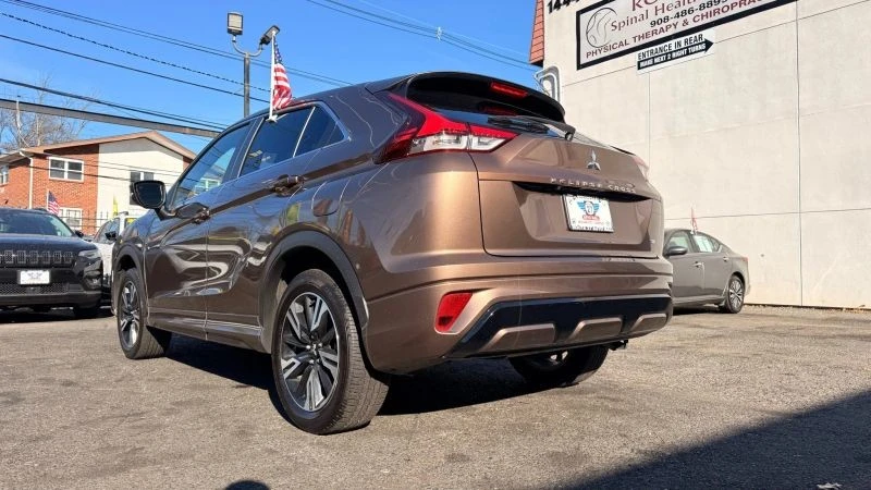 2024 Mitsubishi Eclipse Cross - Image 10 of 12
