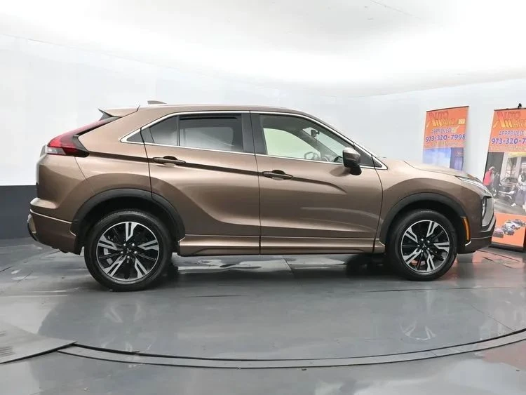 2024 Mitsubishi Eclipse Cross - Image 4 of 12