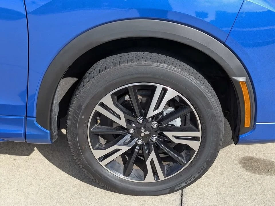 2024 Mitsubishi Eclipse Cross - Image 12 of 20