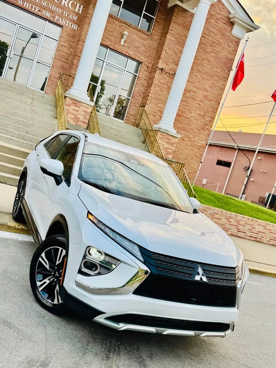 2024 Mitsubishi Eclipse Cross - Image 2 of 20