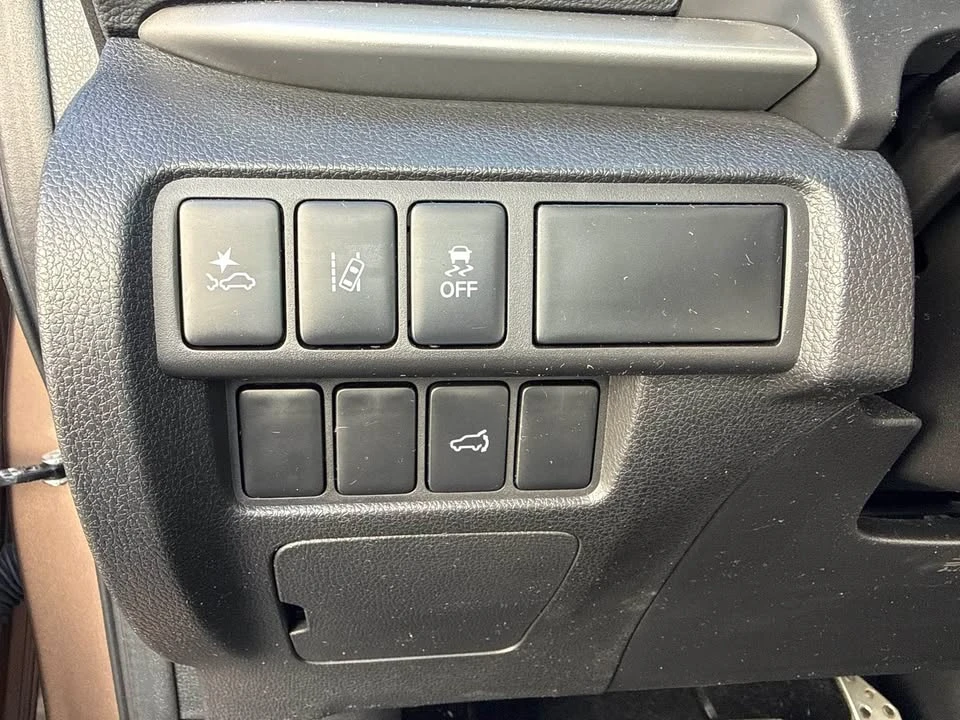 2024 Mitsubishi Eclipse Cross - Image 16 of 20