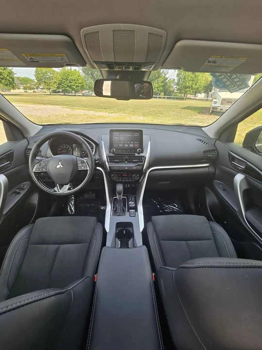 2024 Mitsubishi Eclipse Cross - Image 4 of 11